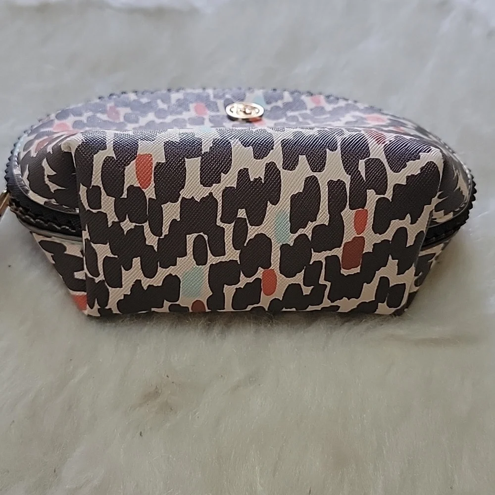 SPARTINA Retreat Clam Shape Gray Scallop Edge Zip Boho Make Up Beauty Travel Bag
